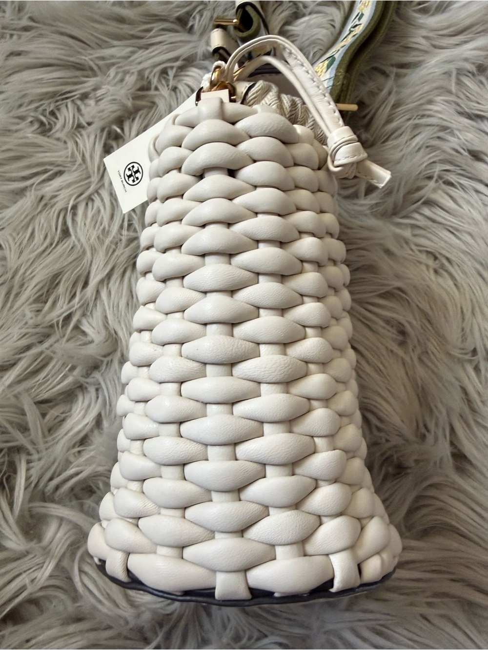 TORY BURCH Emerson Woven Mini Bucket Bag in New Ivory NWT - Picture 9 of 11